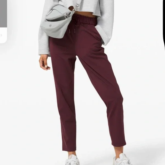 Lululemon keep moving pants - Picture 4 of 12